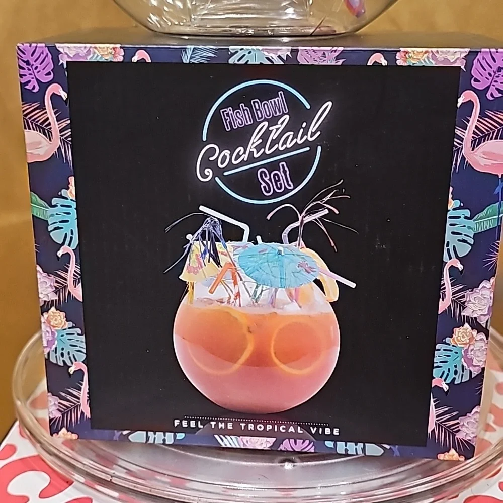 Two liter Fish Bowl Cocktail set in New in box umbrellas streamers straws … - Picture 6 of 8